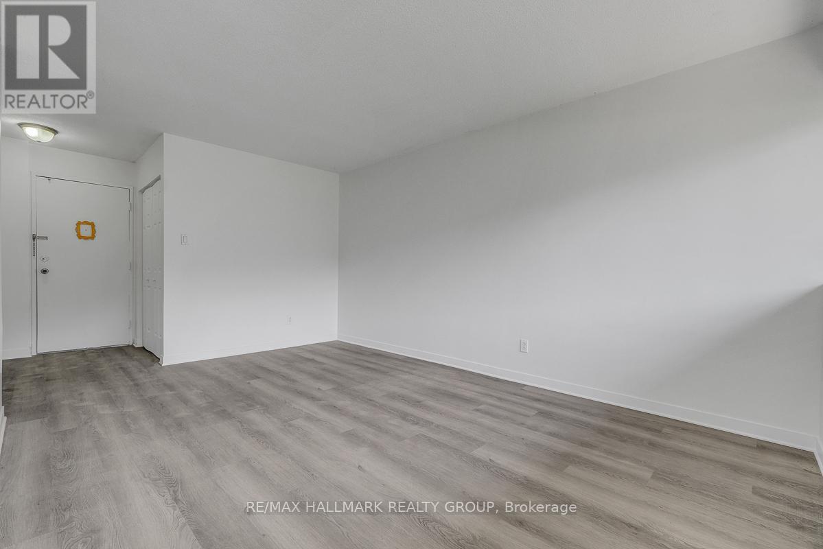 #105A 2041 ARROWSMITH DRIVE - 8