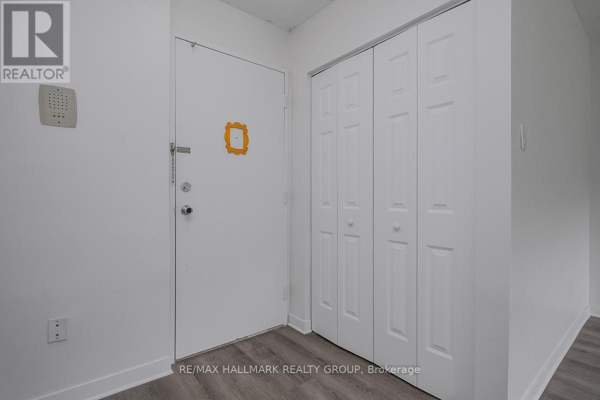 #105A 2041 ARROWSMITH DRIVE - 3