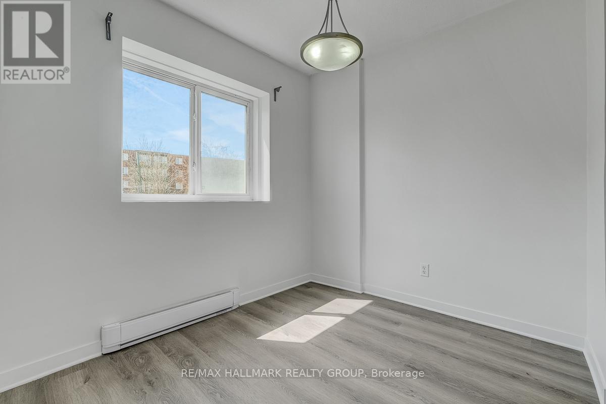 #105A 2041 ARROWSMITH DRIVE - 9