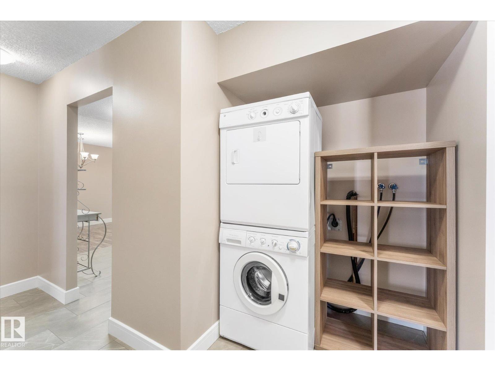 #26 2115 118 ST NW - 39