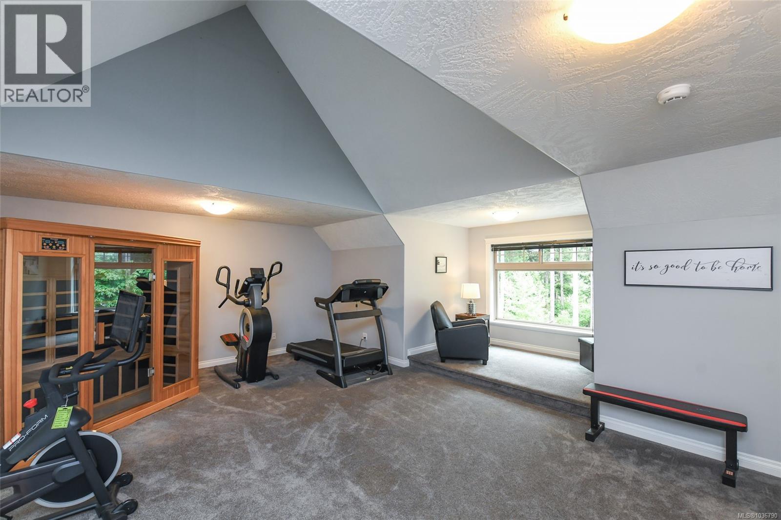 1331 Hudson Rd - 52