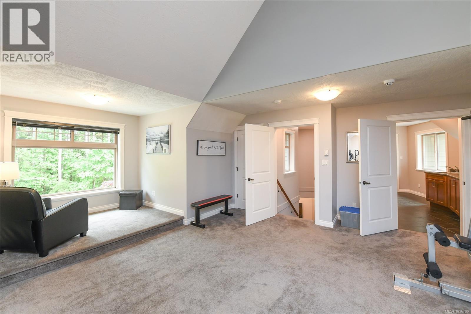 1331 Hudson Rd - 53
