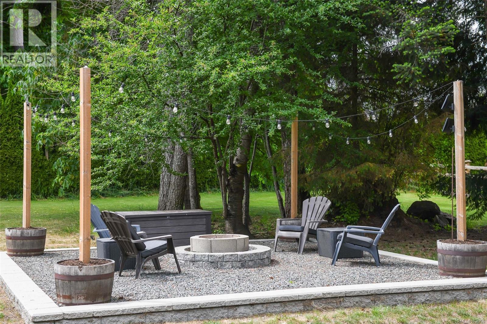 1331 Hudson Rd - 76