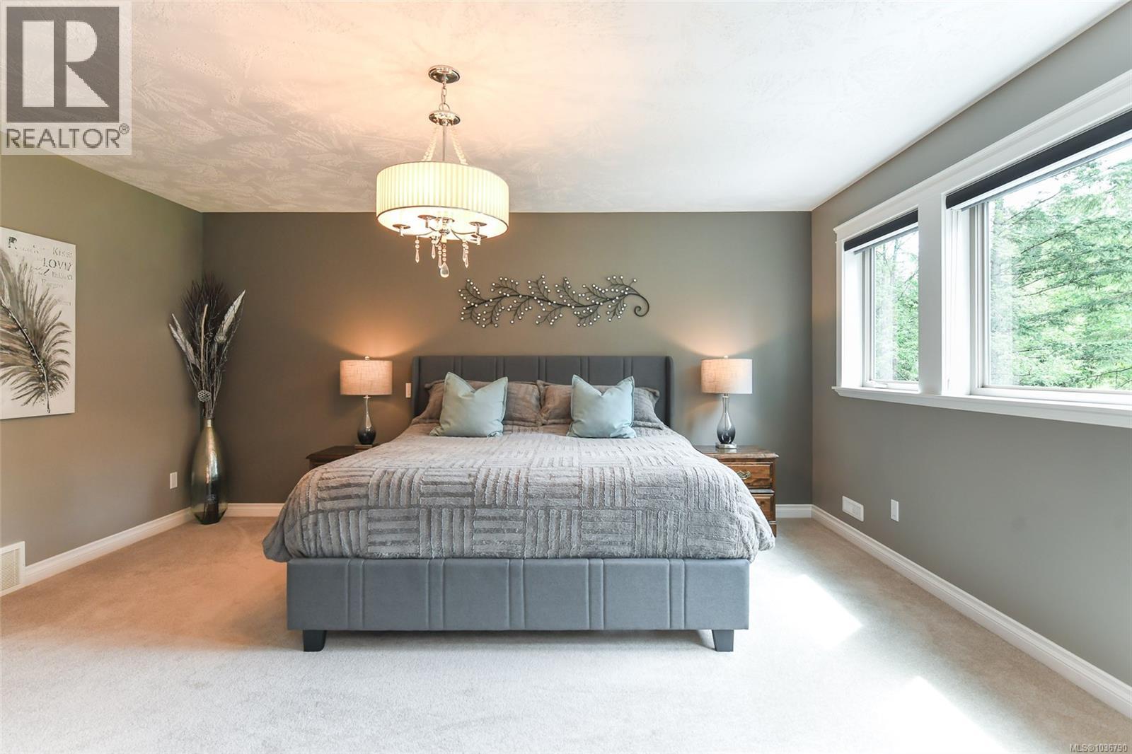1331 Hudson Rd - 40