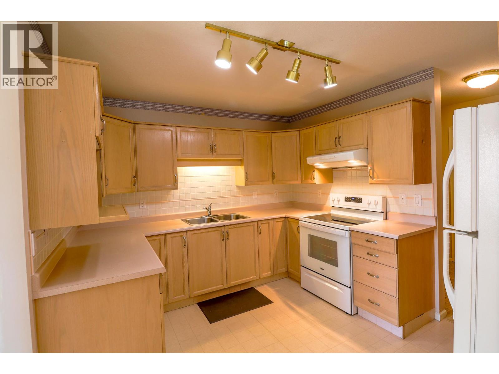 8907 Pineo Court Unit# 208, Summerland