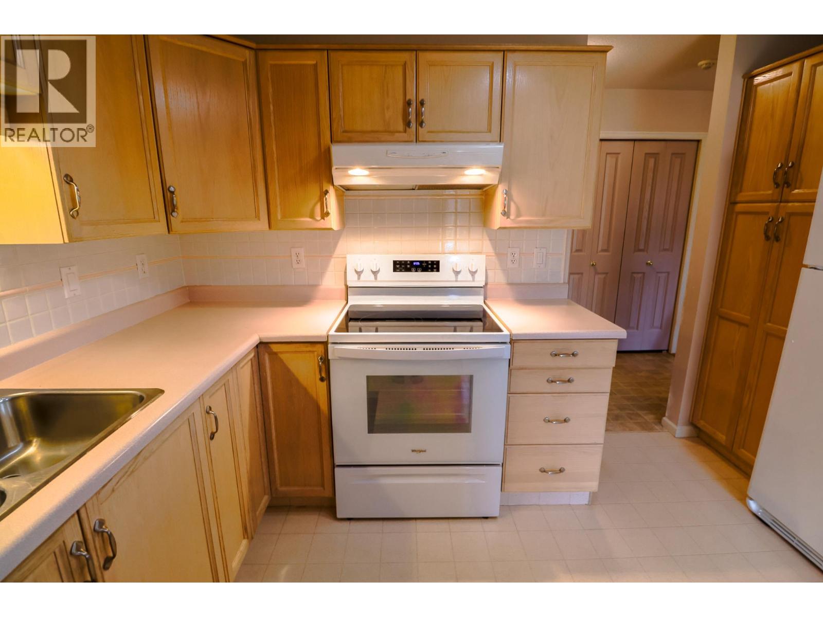 8907 Pineo Court Unit# 208, Summerland