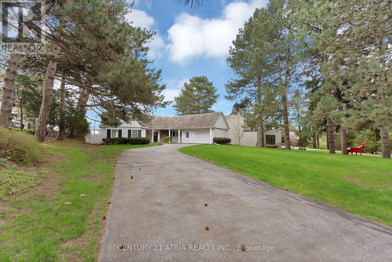 5 HILL CRESCENT - 3