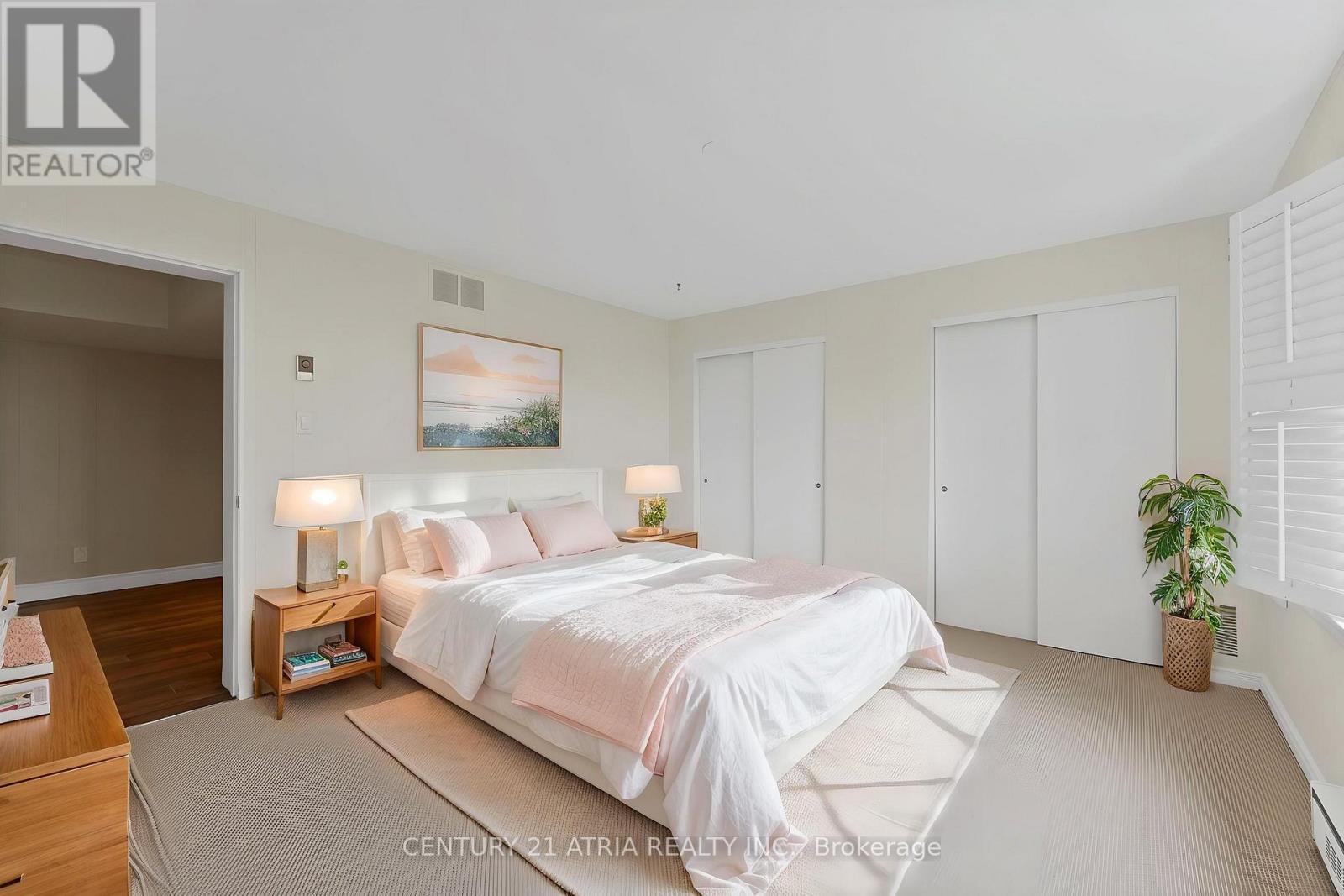 5 HILL CRESCENT - 31