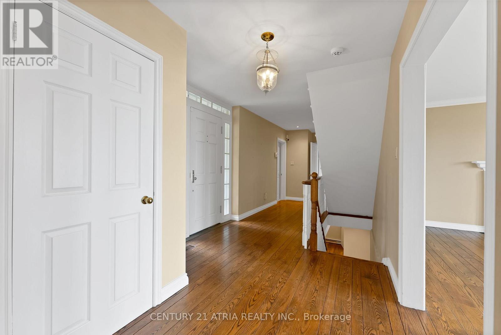 5 HILL CRESCENT - 5