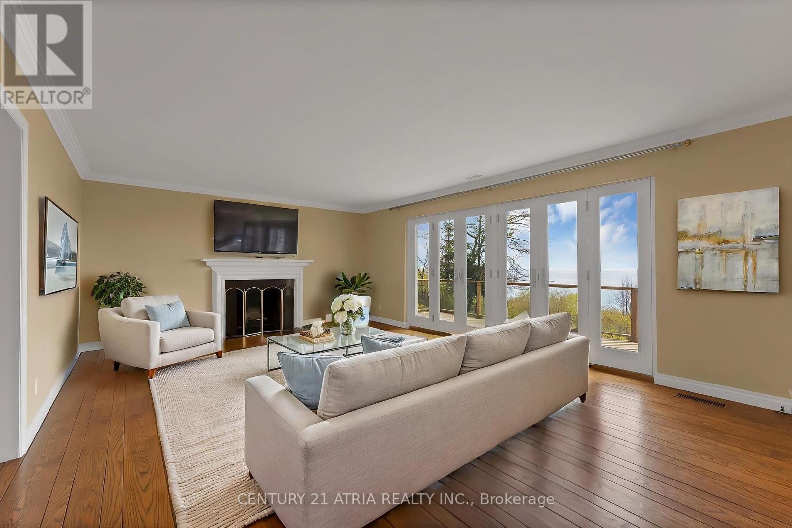 5 HILL CRESCENT - 7