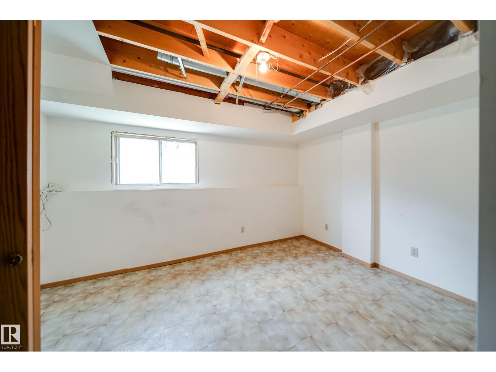 1030 106 ST NW - 30