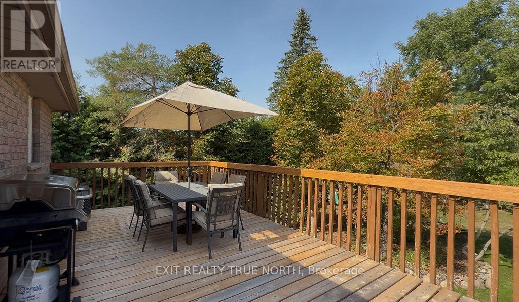 28 NICHOLSON CRESCENT - 15