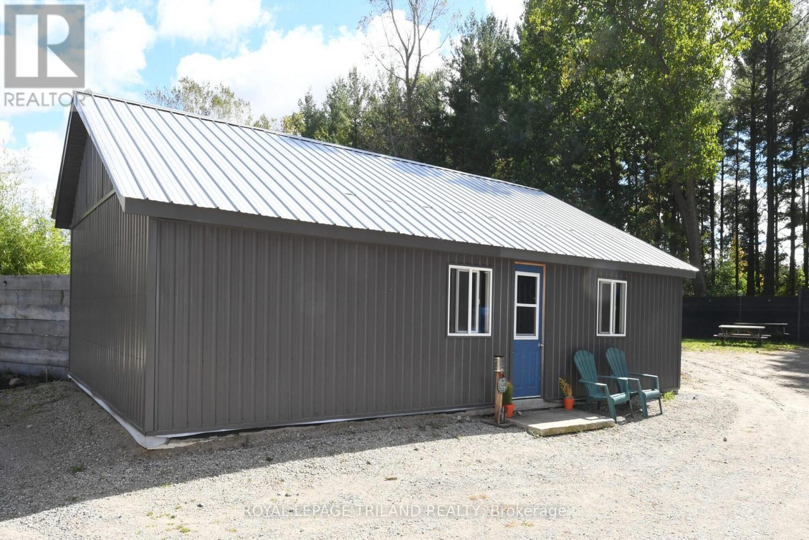 7264 RIDGE ROAD - 43