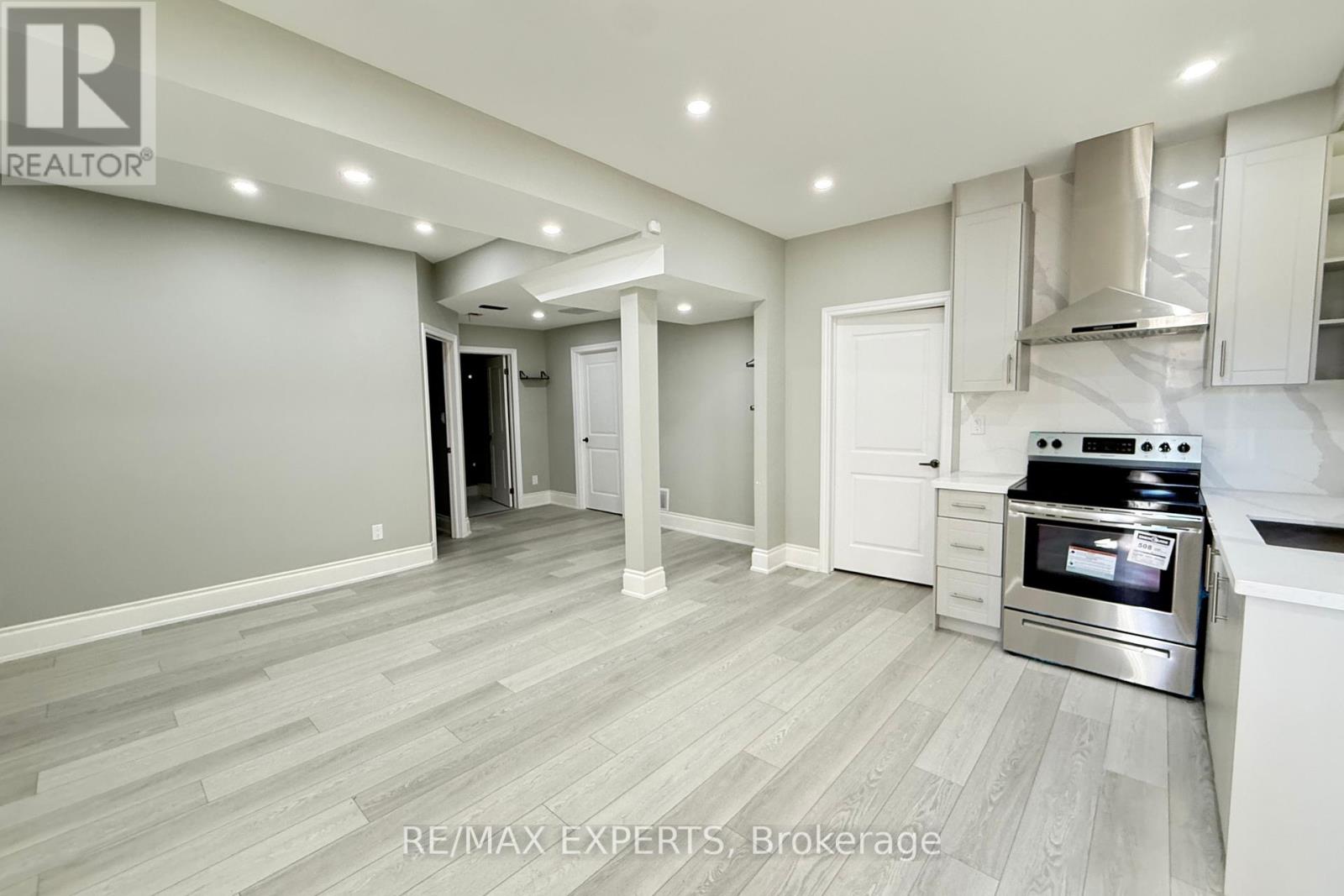 22 TRAVERS GATE - 29