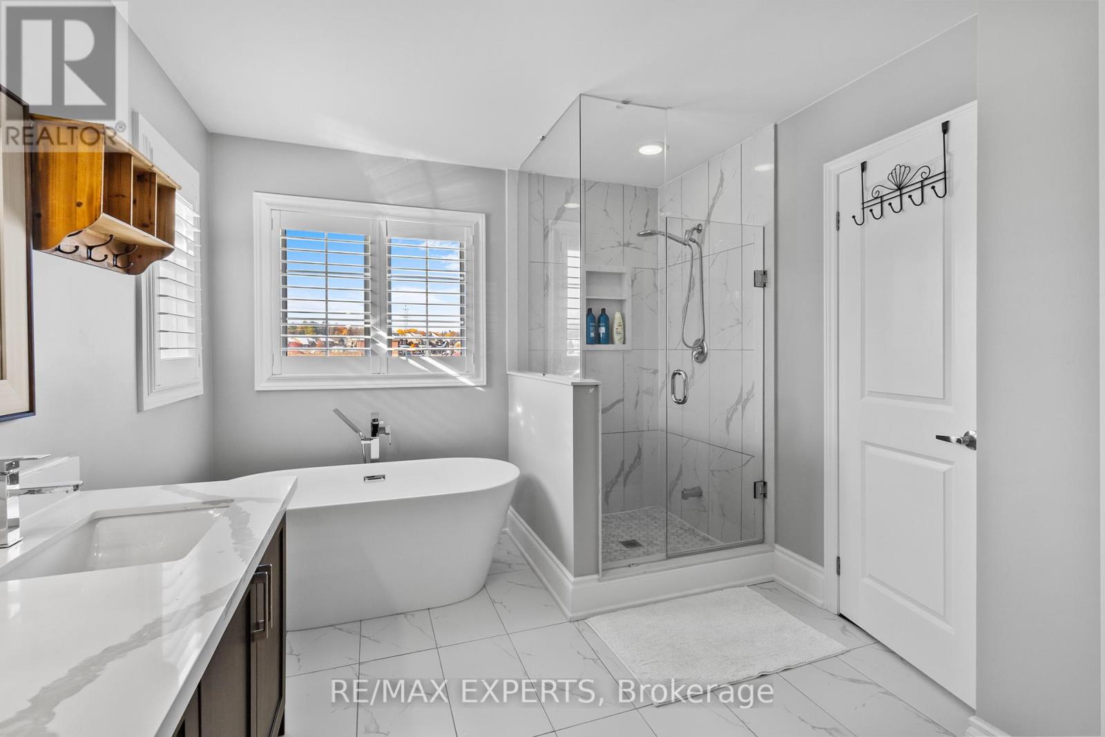 22 TRAVERS GATE - 22