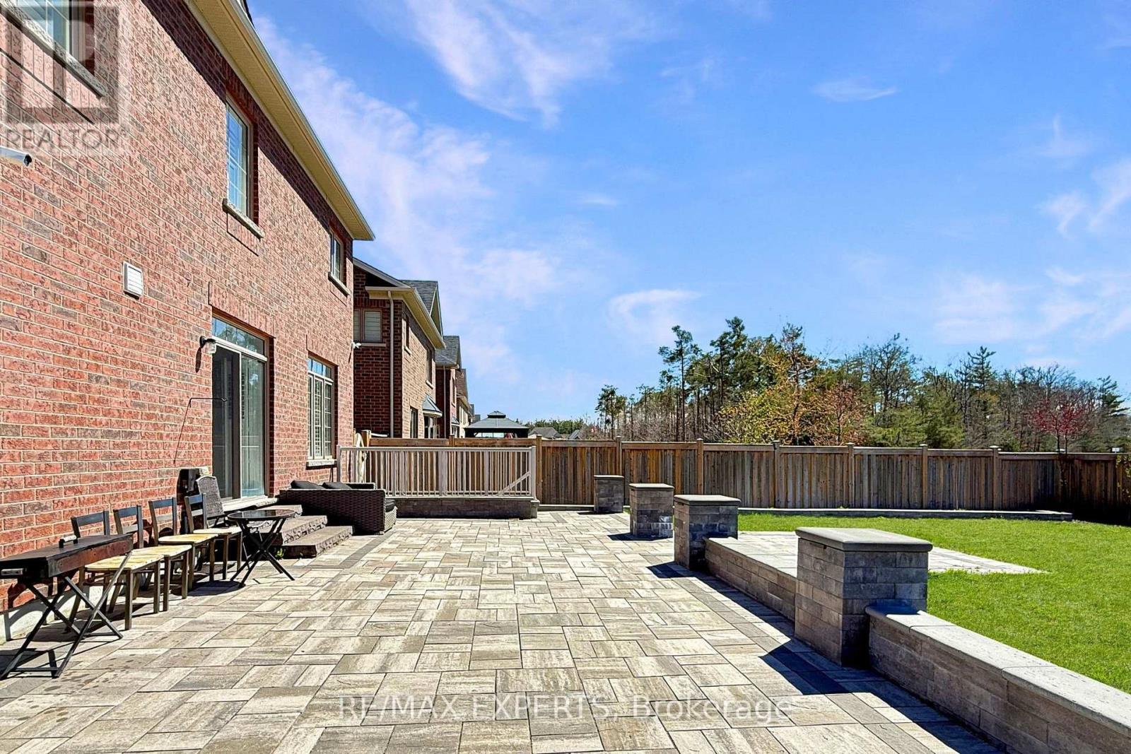 22 TRAVERS GATE - 38