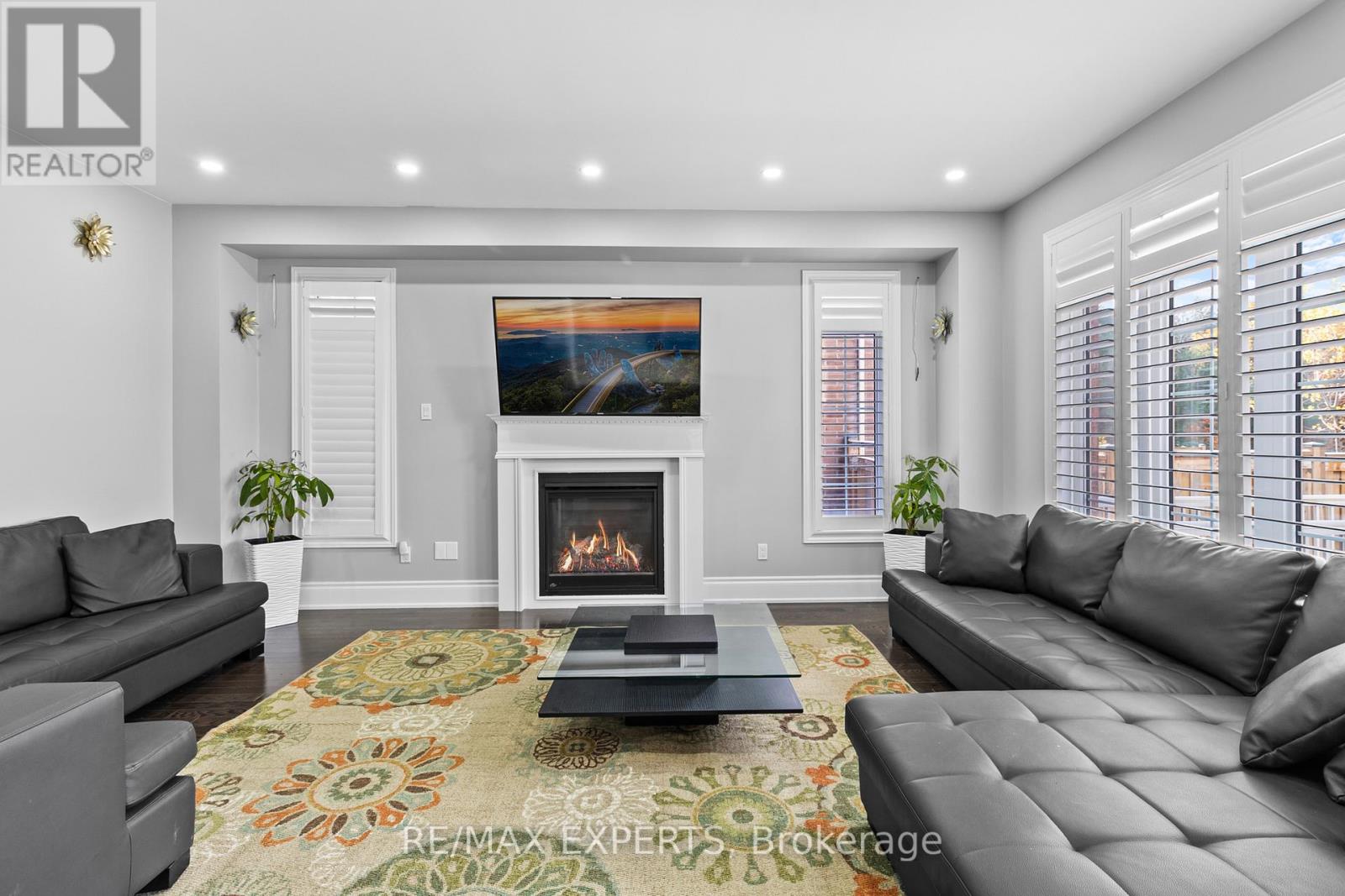 22 TRAVERS GATE - 5