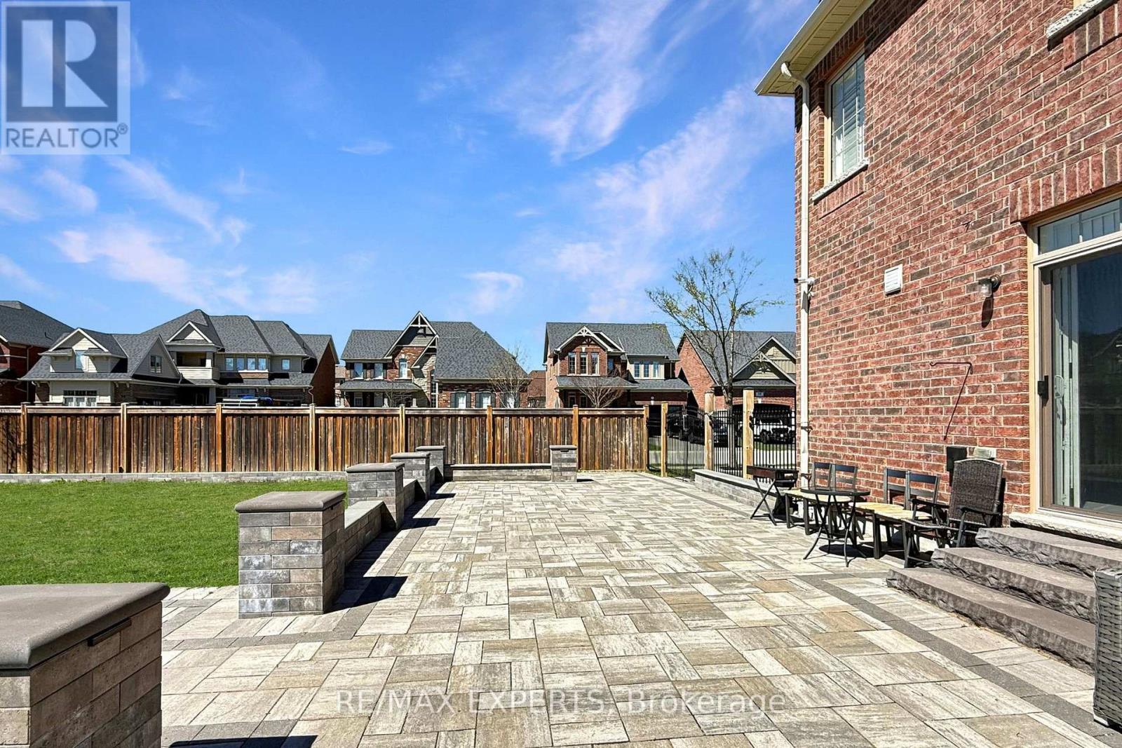 22 TRAVERS GATE - 36