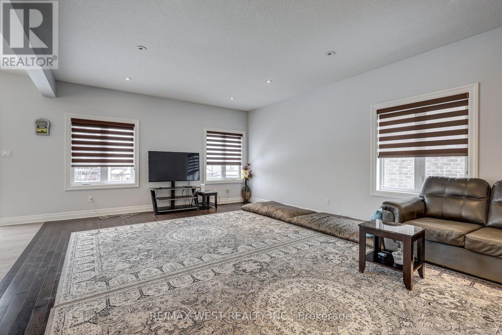 2607 SHEFFIELD BOULEVARD - 15