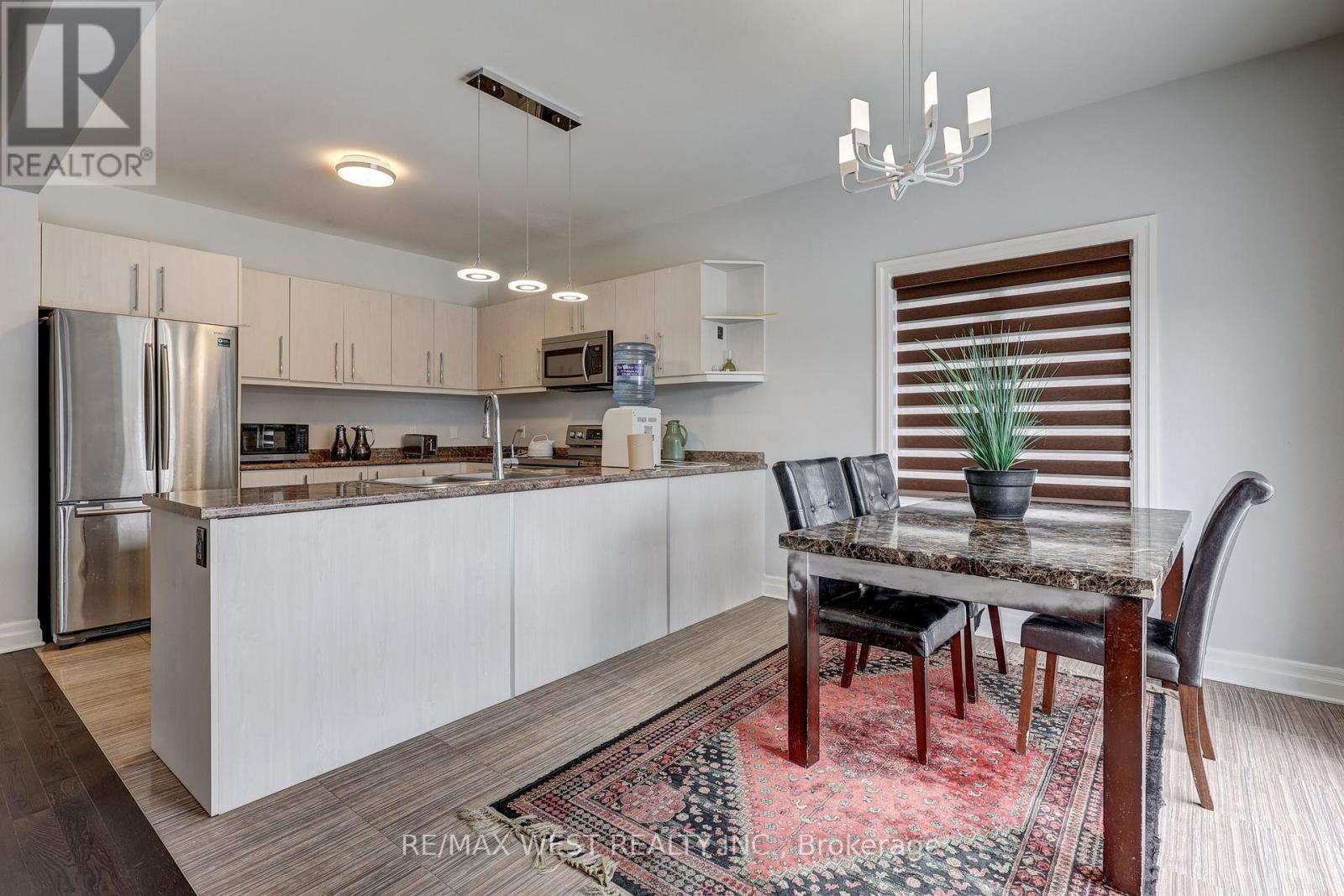 2607 SHEFFIELD BOULEVARD - 17