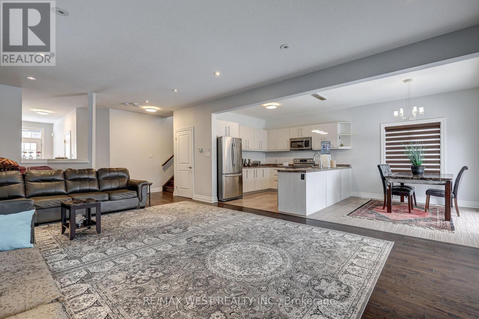 2607 SHEFFIELD BOULEVARD - 9