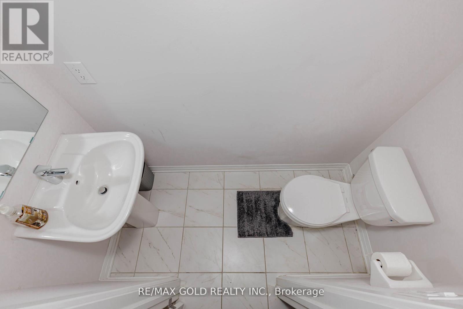 #1007 585 COLBORNE STREET E - 14