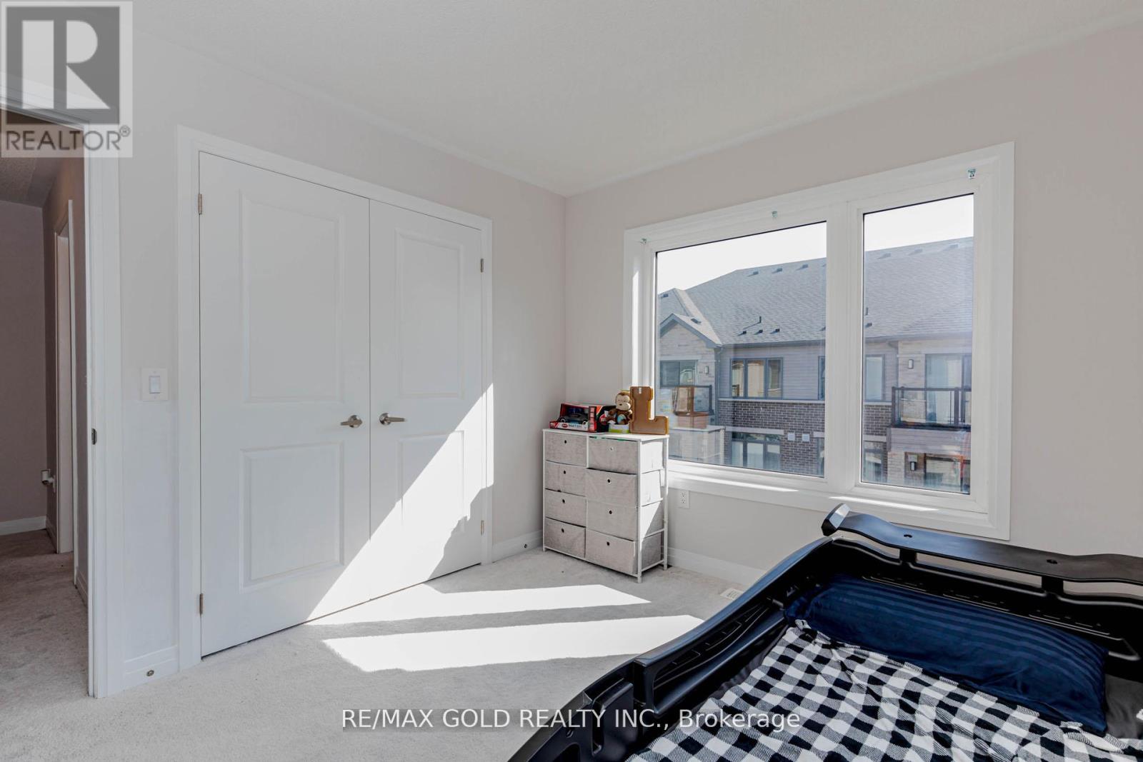 #1007 585 COLBORNE STREET E - 40