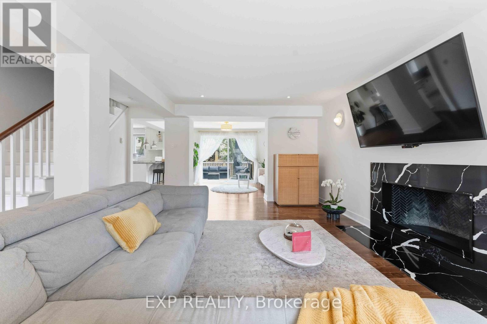 46 PARKGLEN DRIVE - 14