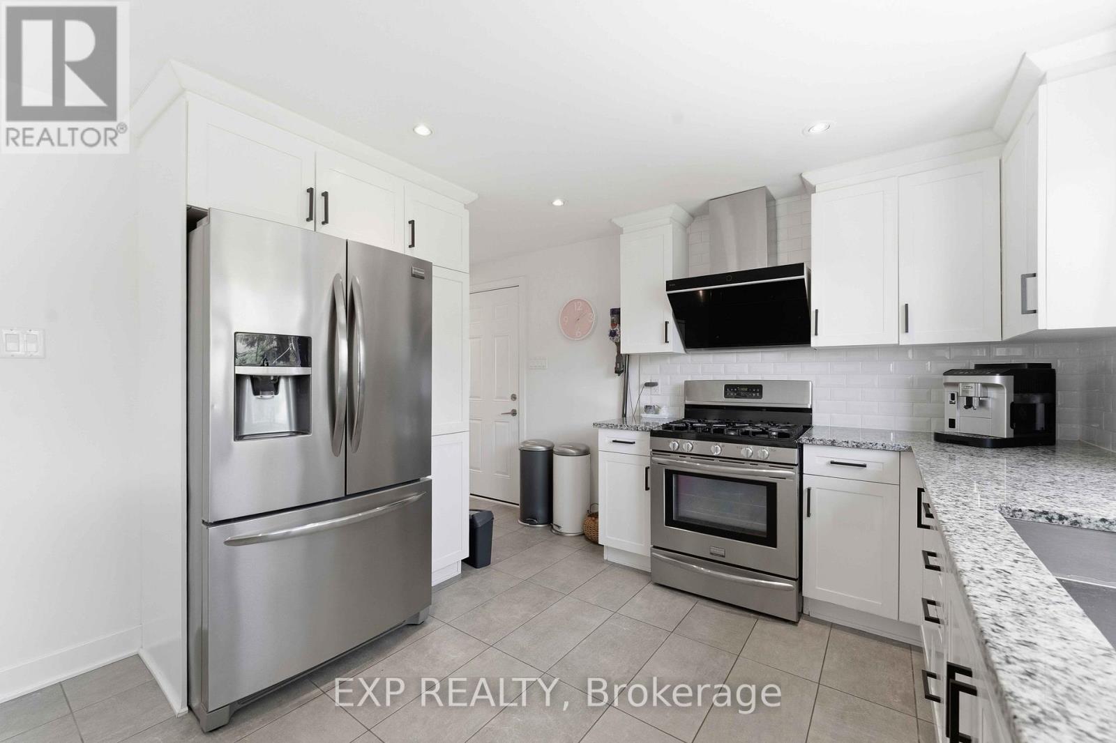 46 PARKGLEN DRIVE - 19