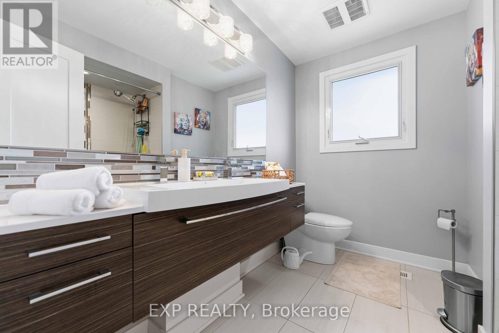 46 PARKGLEN DRIVE - 33