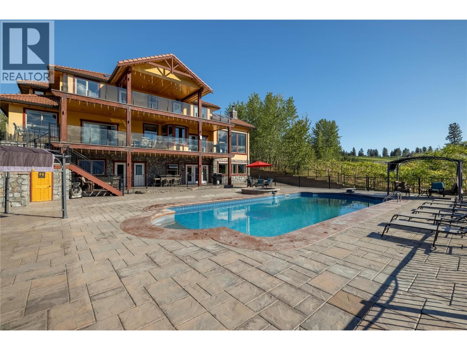 1727 Davidson Road, Lake Country