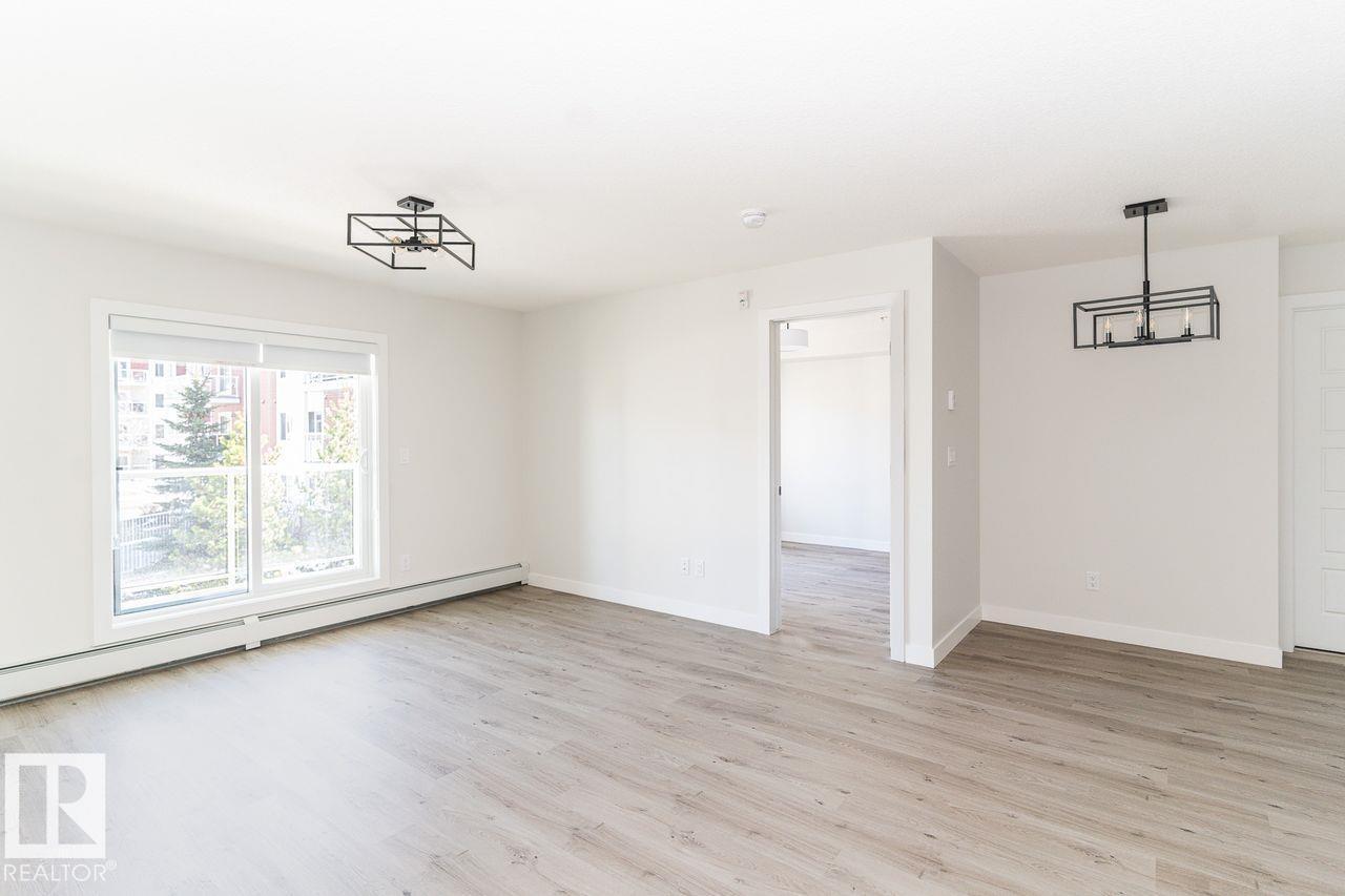 #204 2225 44 AV NW - 5