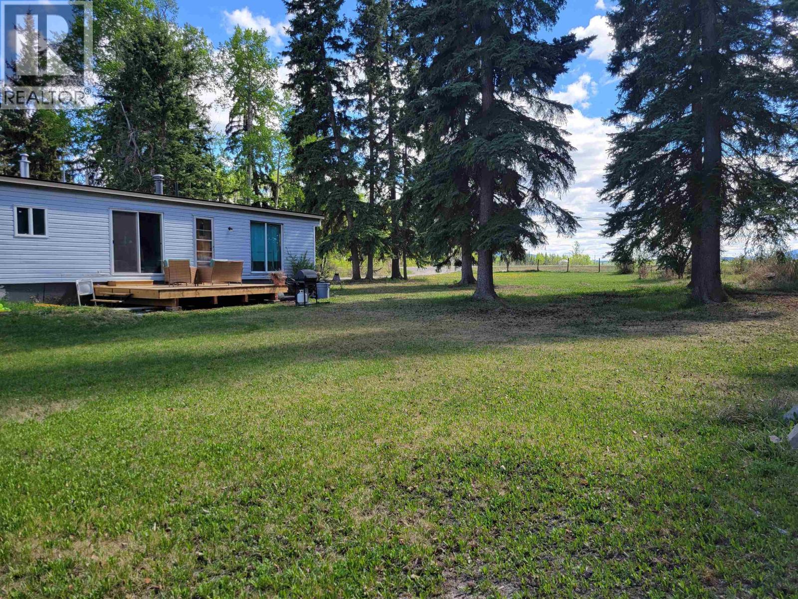 955 NECHAKO AVENUE, Vanderhoof