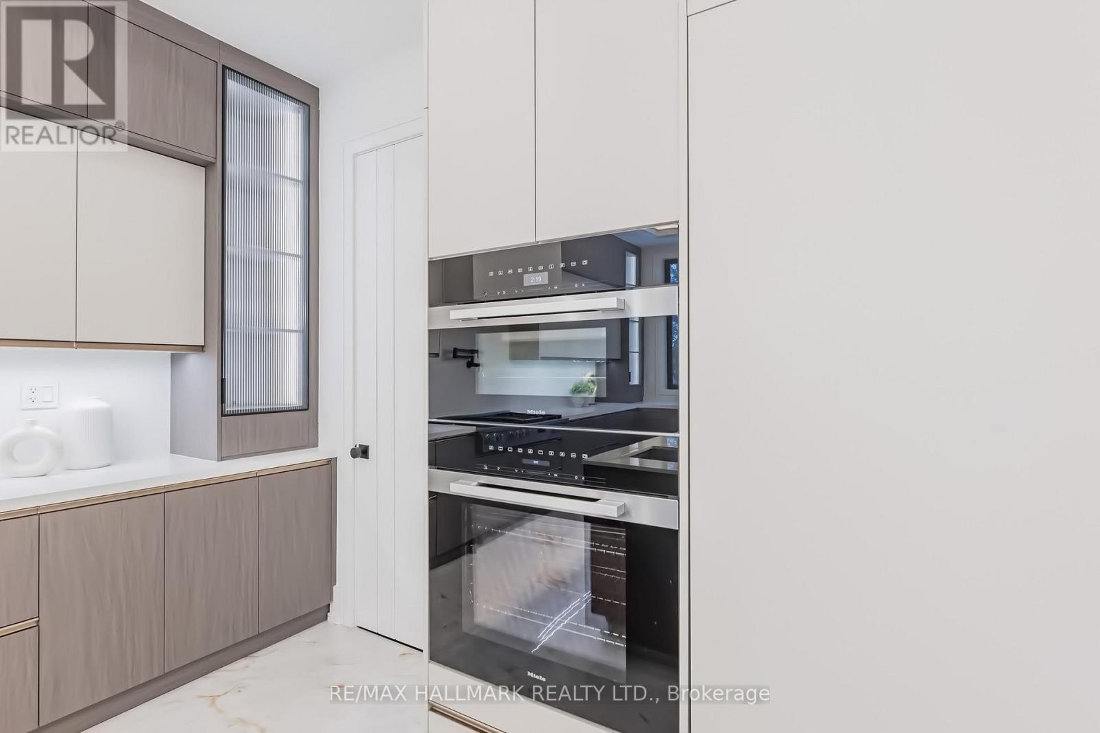 58 SUMNER HEIGHTS DRIVE - 21