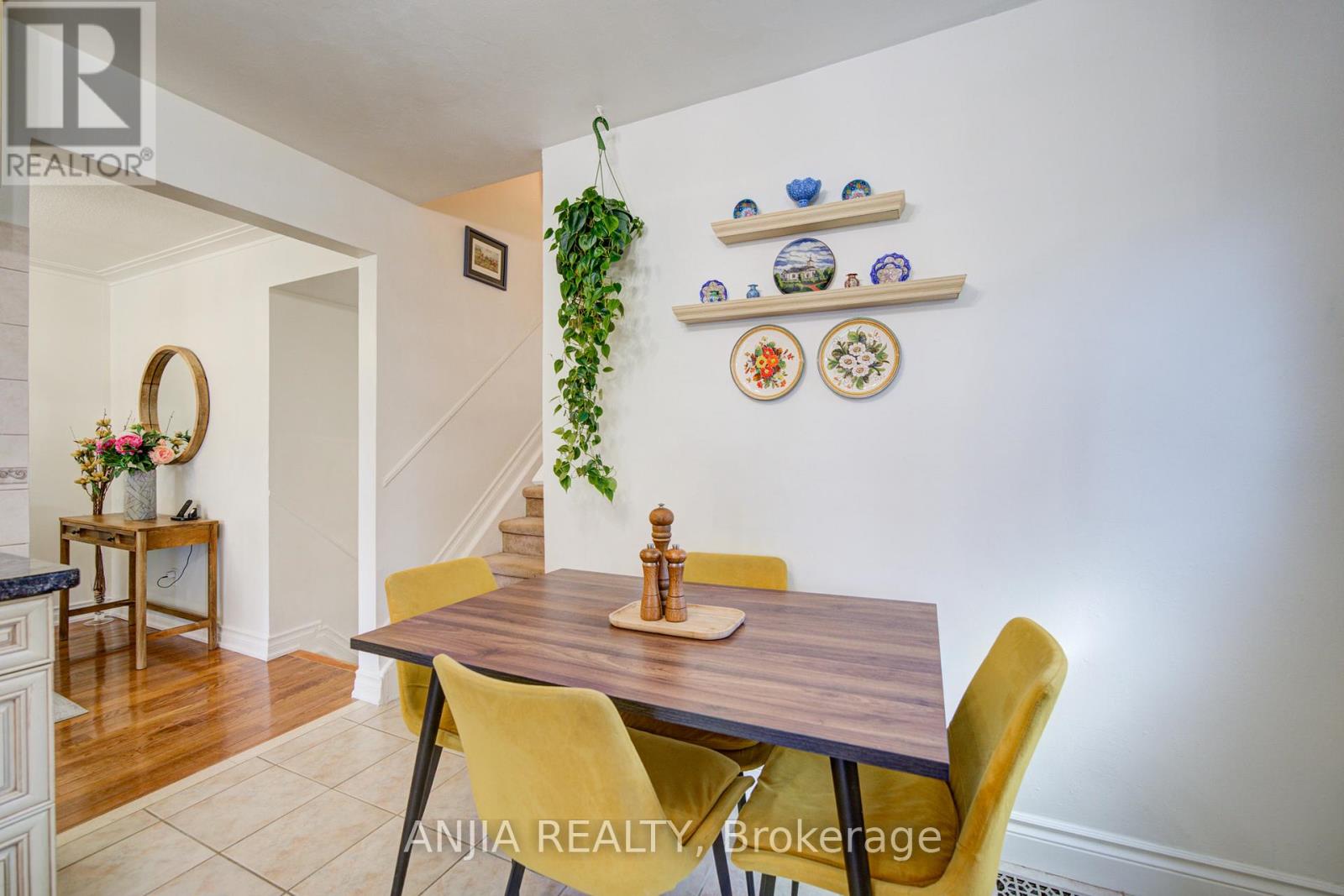 24 FRIAR TUCK ROAD - 12