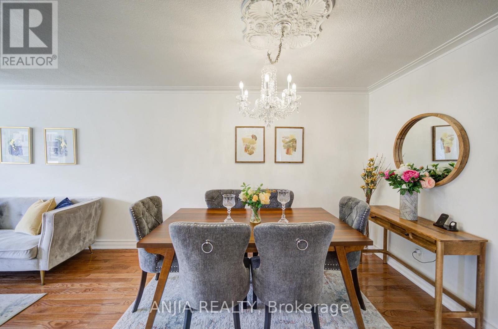 24 FRIAR TUCK ROAD - 17