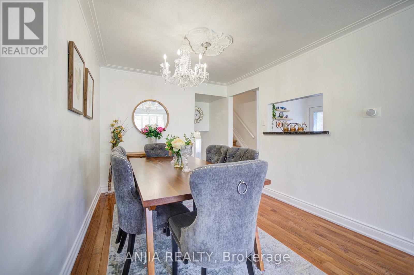 24 FRIAR TUCK ROAD - 19