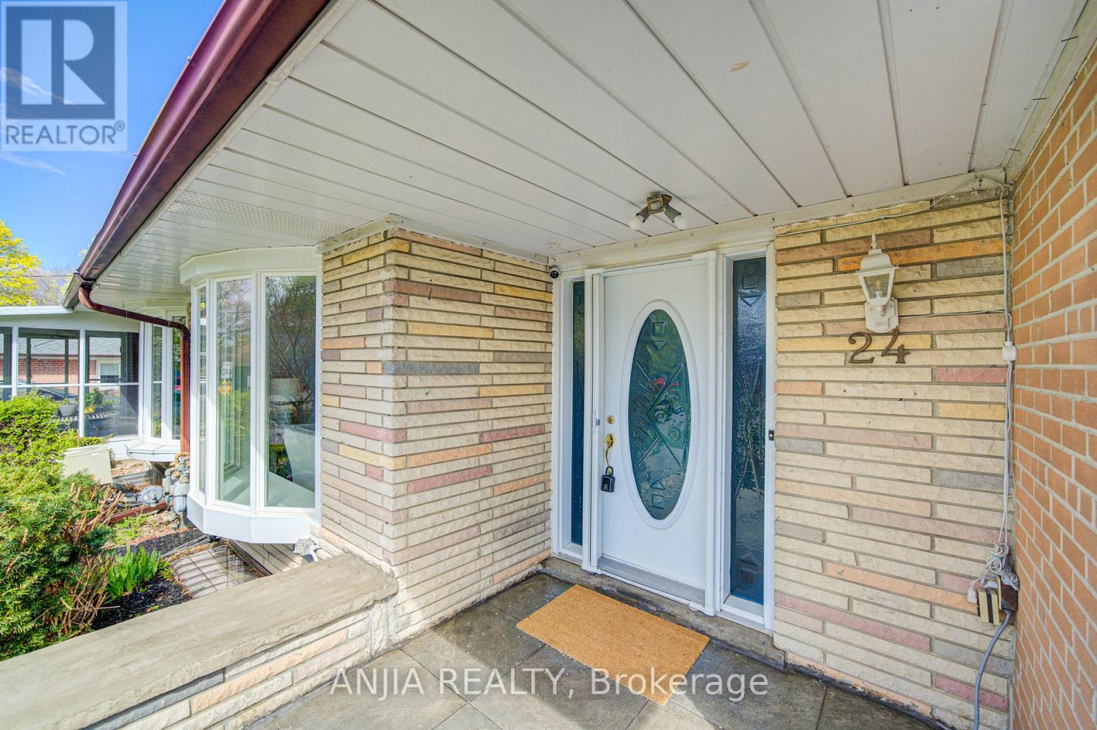 24 FRIAR TUCK ROAD - 3