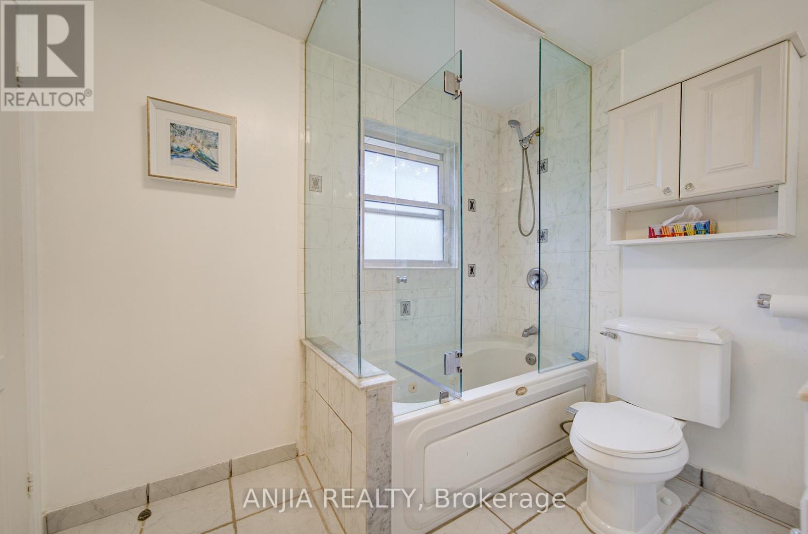 24 FRIAR TUCK ROAD - 31