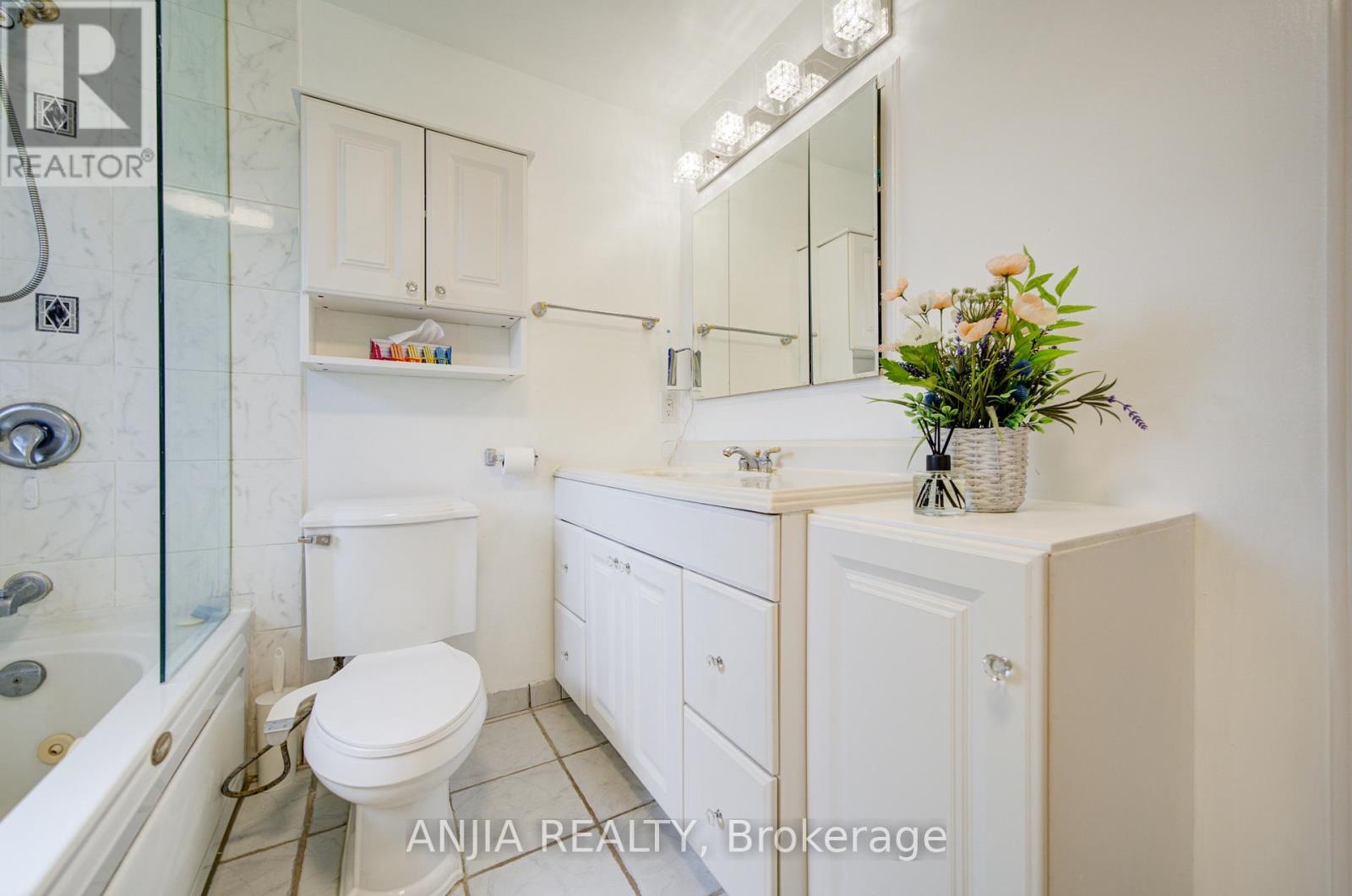 24 FRIAR TUCK ROAD - 32
