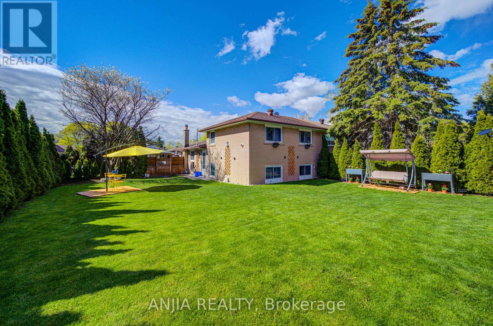 24 FRIAR TUCK ROAD - 49
