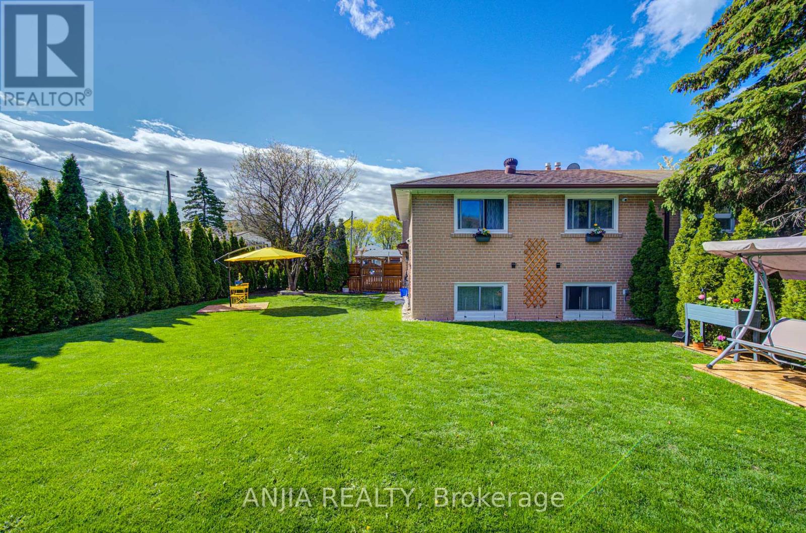 24 FRIAR TUCK ROAD - 50