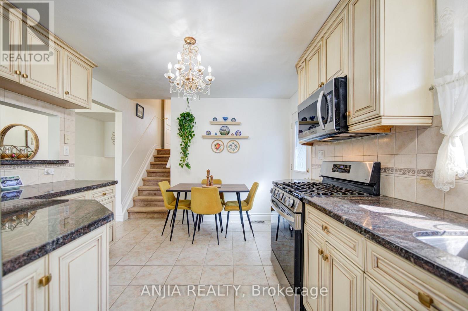 24 FRIAR TUCK ROAD - 8