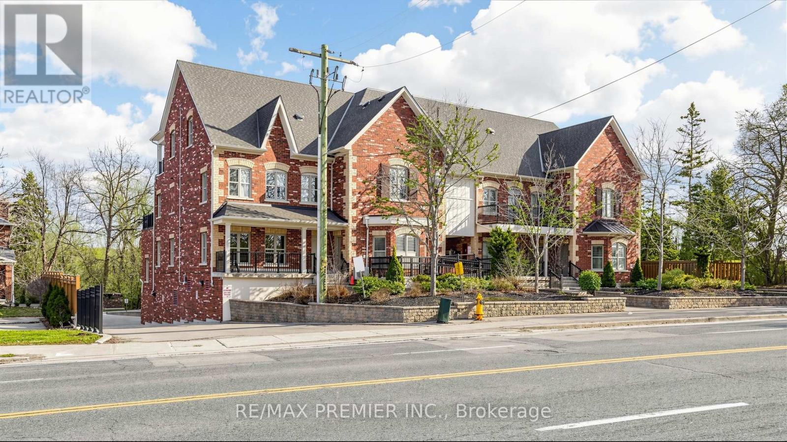 Listing photo of 106 - 9589 KEELE STREET