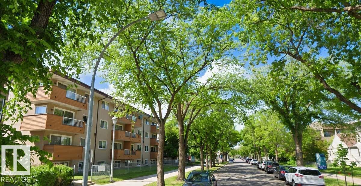 #B2 10620 104 ST NW - 14