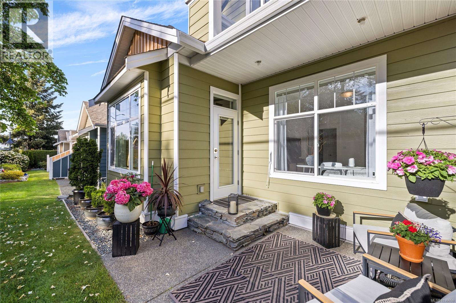 6353 Pinewood Lane - 10
