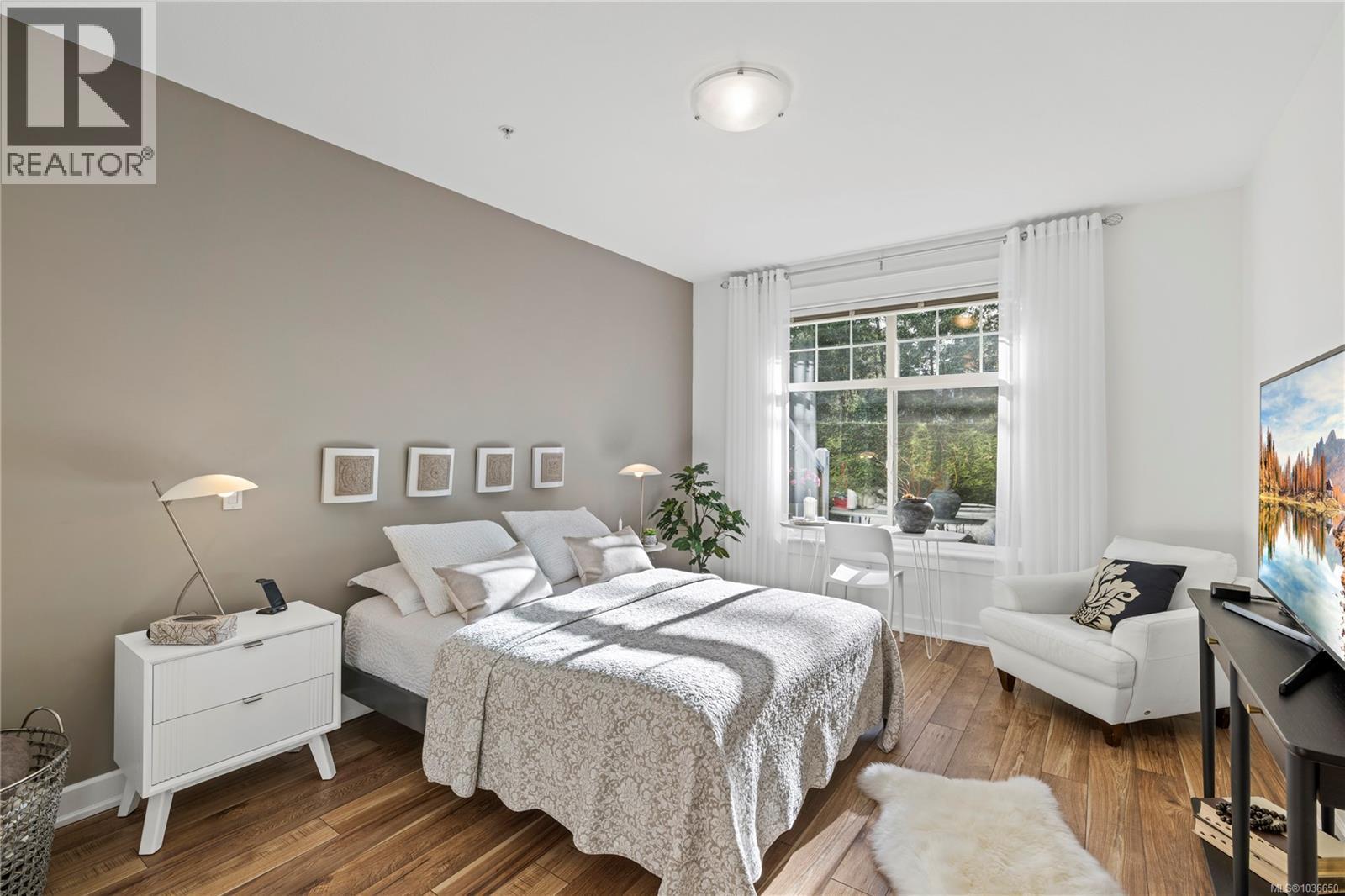 6353 Pinewood Lane - 12