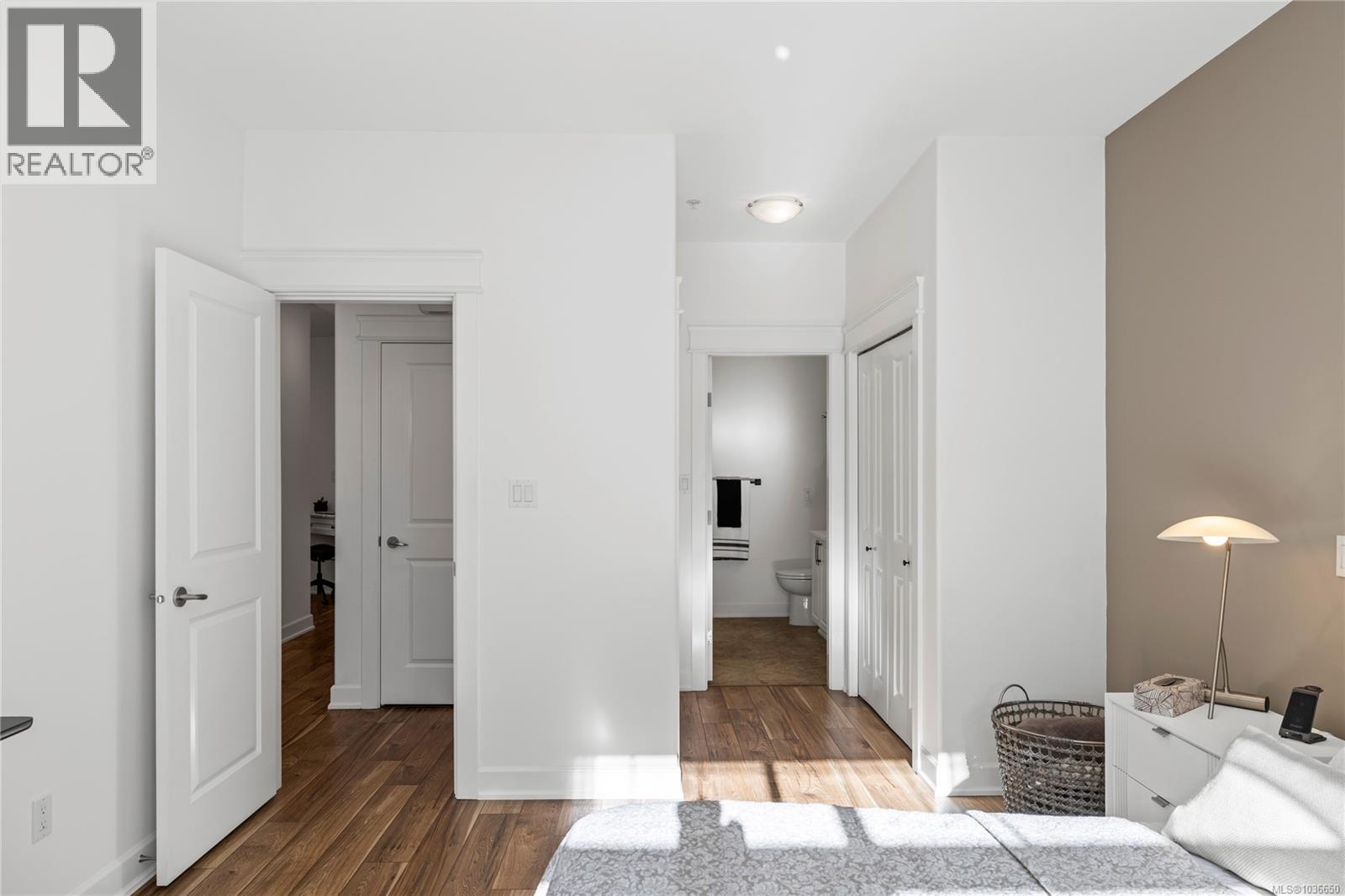6353 Pinewood Lane - 14