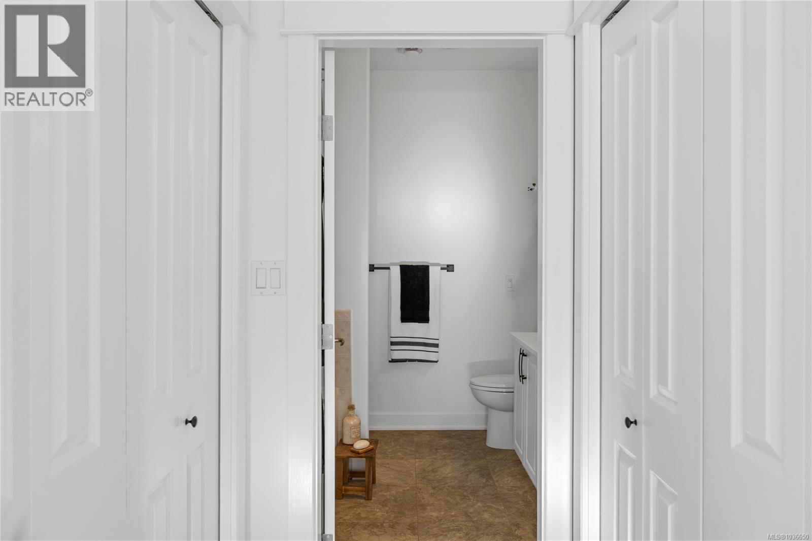 6353 Pinewood Lane - 29