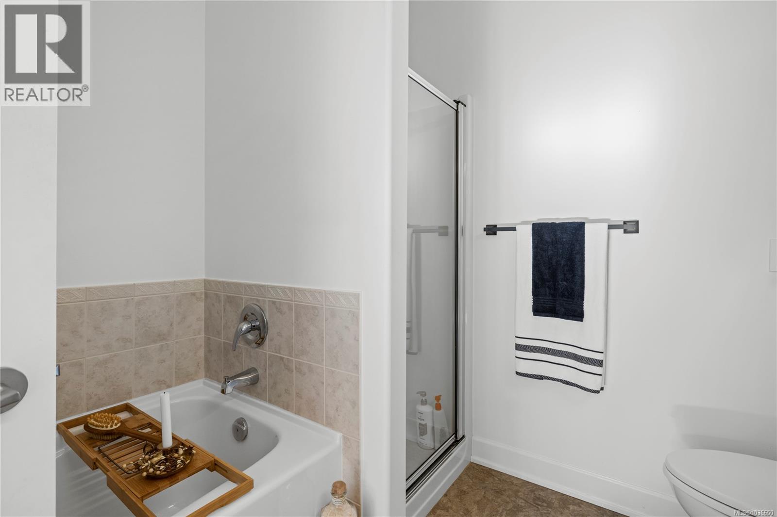 6353 Pinewood Lane - 31